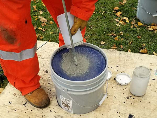 Man mixing conduflow